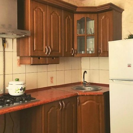 Семейные Апартаменты В Новом Районе У Софиевского Парка Umany Kültér fotó