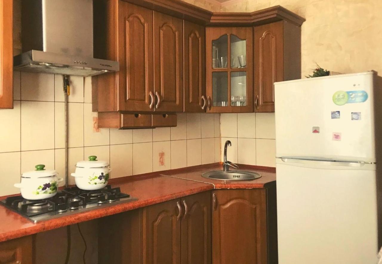 Семейные Апартаменты В Новом Районе У Софиевского Парка Umany Kültér fotó